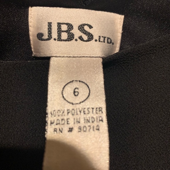 Black crepe lightweight flared skirt new - Picture 2 of 4